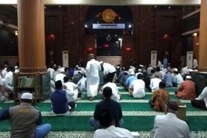 Tahun Baru di Bekasi, Kumpul di Masjid Khatamkan Al-Quran