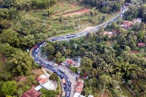 Pembangunan Tol Cigatas Arah ke Garut Dikaji Ulang 