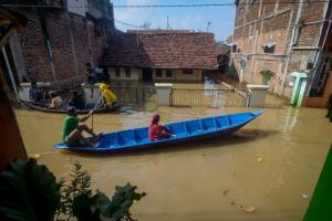 Hampir 200 Orang Mengungsi Akibat Banjir di Bandung