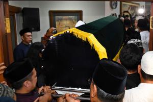Gus Sholah Berpulang, Presiden Jokowi Sampaikan Duka dan Doa
