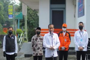 Wali Kota Bogor Dampingi Presiden Tinjau Penyerahan Bansos