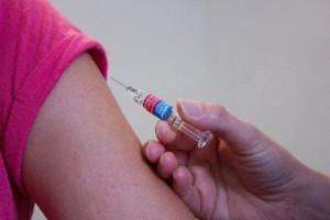 DPR dukung terus komitmen pemerintah sukseskan vaksinasi