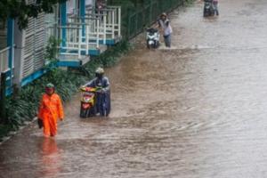 Cuaca Ekstrem, Wagub Jabar Minta Daerah se-Jabar Antisipasi Banjir