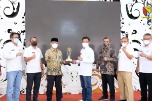 Pemkab Bandung Raih Penghargaan Ajeg dan Pinunjul Terbaik se-Jawa Barat