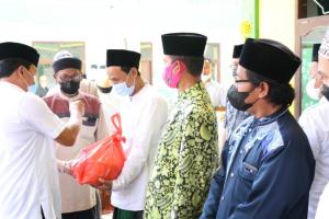 LKKS Kabupaten Tangerang Terima Ratusan Paket Sembako