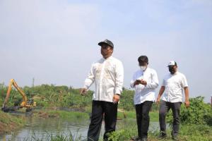 Intensitas Hujan Mulai Tinggi, Sungai di Kota Tangerang Dinormalisasi