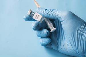 Pfizer dan Moderna Kembangkan Vaksin Varian Omicron