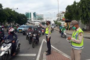 Cegah Reuni 212, Polsi Sekat Jalan Menuju Jakarta