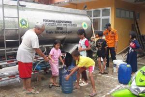 Antisipasi Dampak Kekeringan, BPBD Kabupaten Bogor Distribusikan 65 Ribu Liter Air
