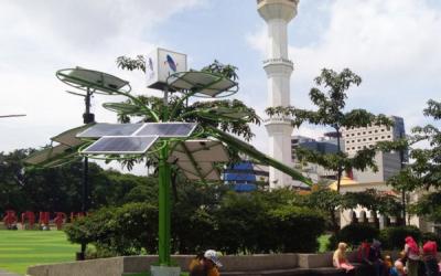 Alun-alun Bandung Kini Punya 'Solar Tree'