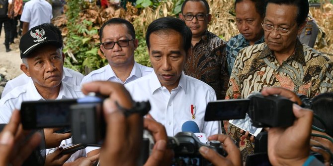 Jokowi Tegaskan Dana Kelurahan Bukan Agenda Politik