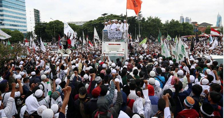 Dinilai Antiaksi, Jokowi Batal Diundang olah Panitia Reuni 212
