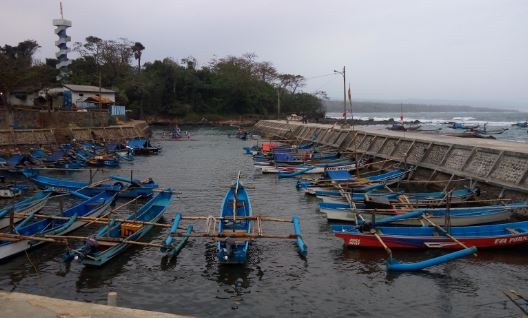 Ini Penyebab Ratusan Nelayan Cianjur Berhenti Melaut