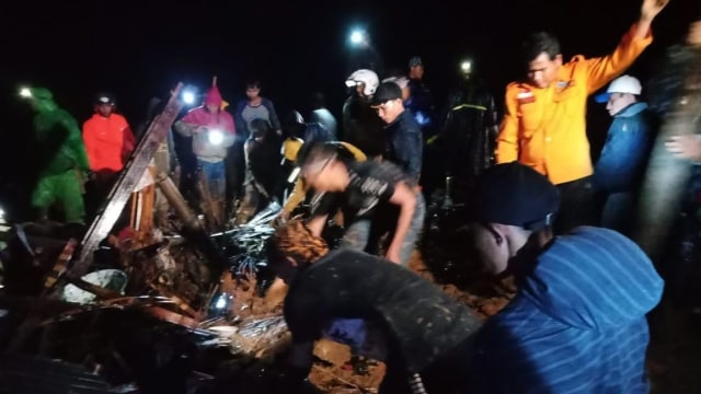41 Korban Longsor di Sukabumi Belum Ditemukan, 2 Meninggal