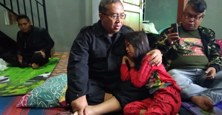 Duka Longsor Sukabumi, Cindy Terus Menangis Memanggil Ibunya yang Tewas