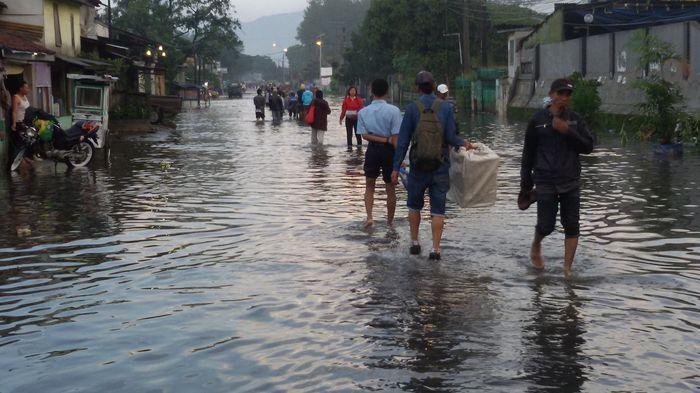 Imbas Banjir, 3 Ruas Jalan di Kabupaten Bandung Tak Dapat Dilintasi