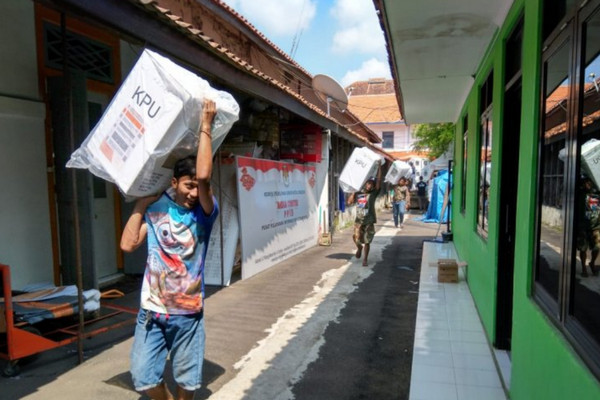 KPU Kab. Cirebon terima rekapitulasi suara dari dua PPK