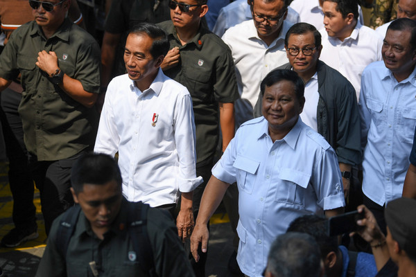 Amien Rais Kisahkan Isi Surat Prabowo yang Diterimanya