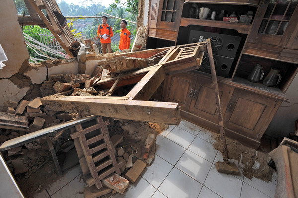 BPBD Sukabumi Koordinasikan Bantuan untuk Korban Gempa