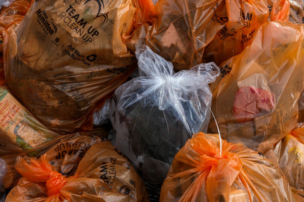 Alfamart Dukung Larangan Pakai Kantong Plastik di Kabupaten Bogor