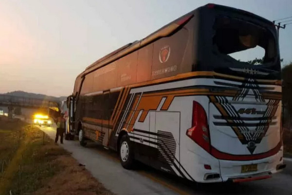 Bus Rombongan Pelajar Kecelakaan di Tol Cipali