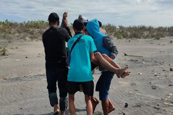 Wisatawan yang Terseret Ombak Pantai Cijeruk Ditemukan Tewas