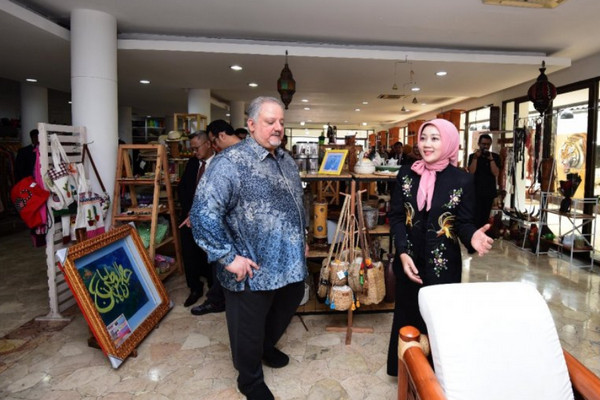 Kunker ke Bandung, Dubes Arab Saudi Kunjungi Tahura dan Kerabat Store