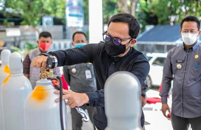 Warga Kota Bogor Bisa Isi Ulang Tabung Oksigen Gratis di Kantor Kecamatan