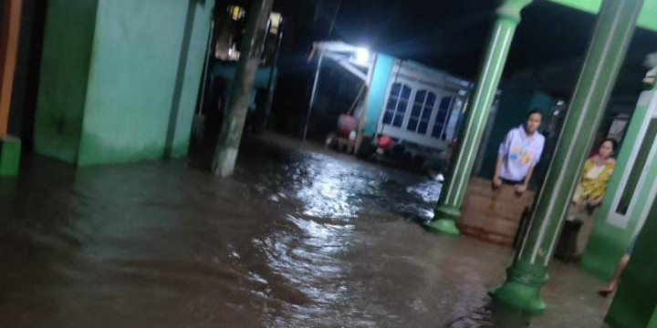 Banjir Landa Kecamatan Boros dan Pabuaran Kab. Serang