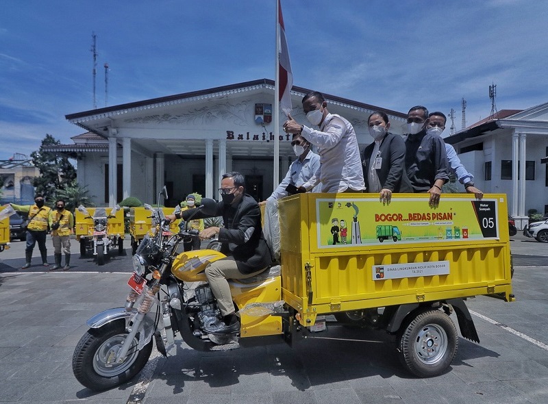 Pemkot Bogor Bagikan 68 Motor Sampah untuk Tiap Kelurahan 