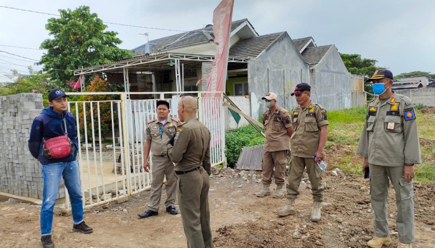 Satpol PP Kabupaten Tangerang Hentikan Aktivitas Perataan Tanah Tanpa Izin di Sepatan 