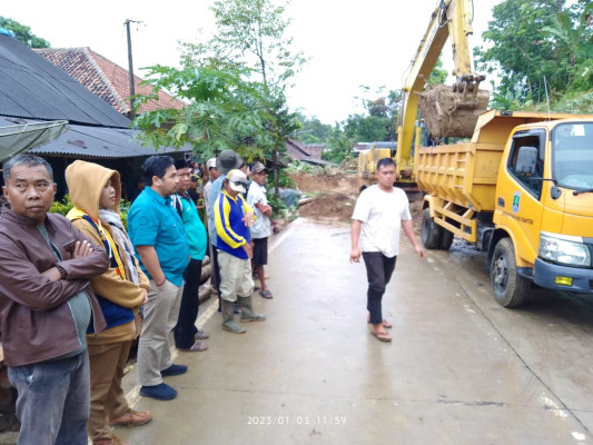 Ruas Picung-Munjul Amblas, DPUPR Banten Lakukan Perbaikan