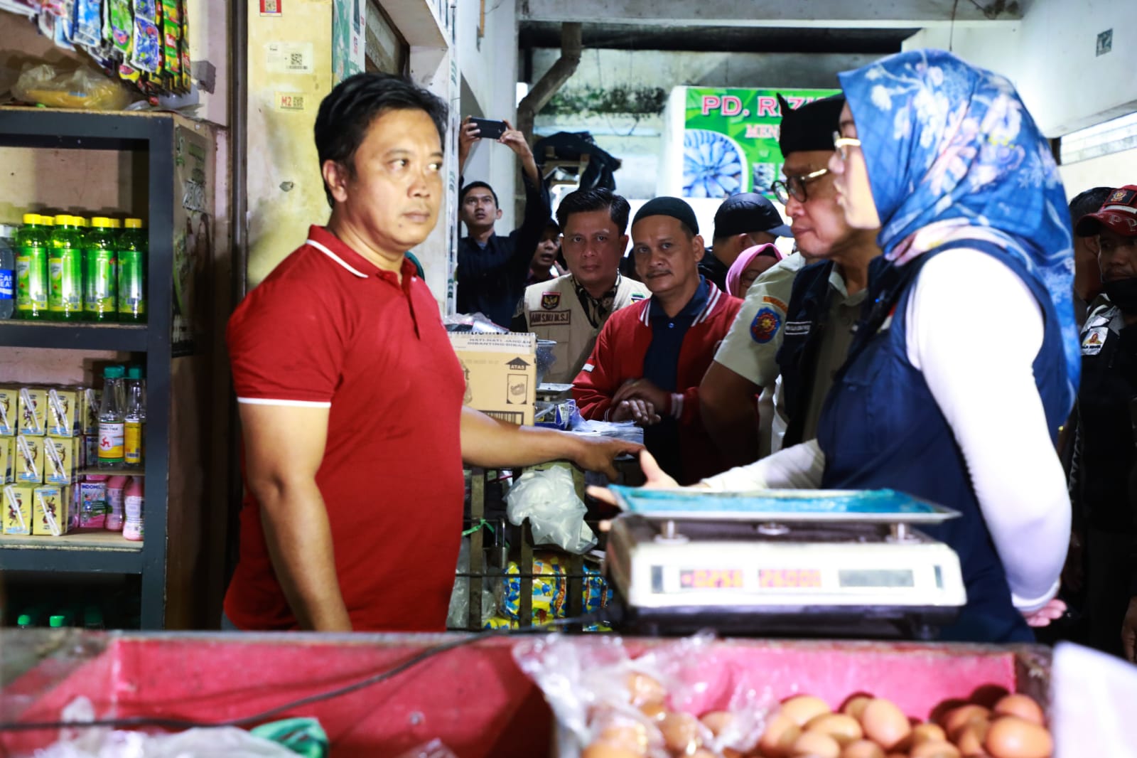 Pastikan Harga Pangan Stabil Jelang Ramadan, Bupati Purwakarta Sidak Pasar Leuwipanjang