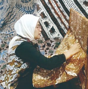 Pemkab Indramayu Perluas Promosi Batik Tulis Complongan di Ajang GBN 2023