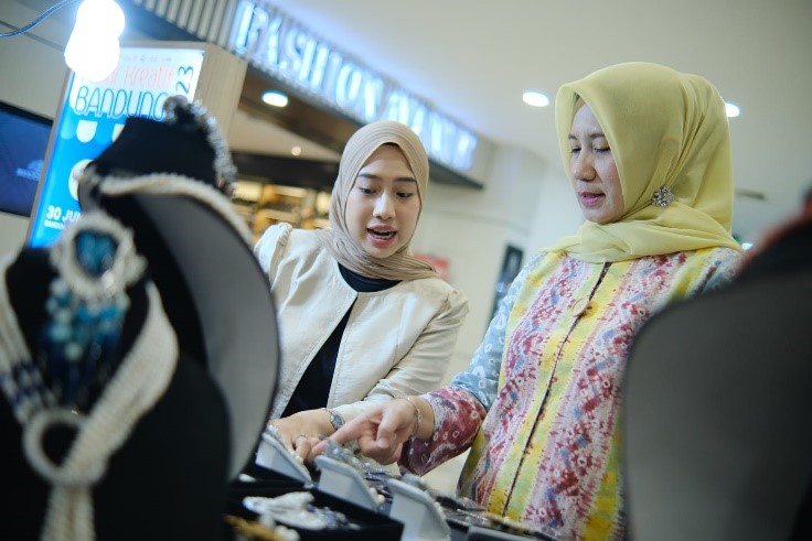 Baru Digelar di 5 Mall, Omzet Pasar Kreatif Kota Bandung Capai Rp7,8 Miliar