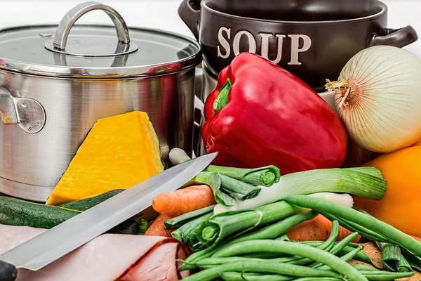 Ilustasi makanan berbasis sayuran. (Foto: Pixabay).